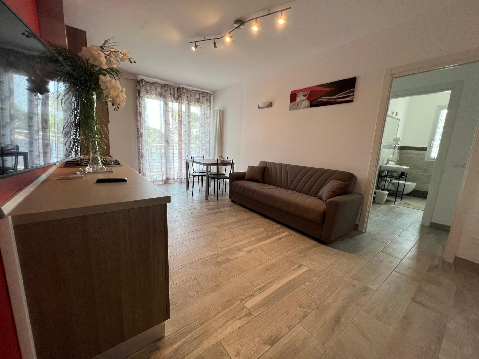 ריצ'יונה Appartamenti Residence Giardini מראה חיצוני תמונה