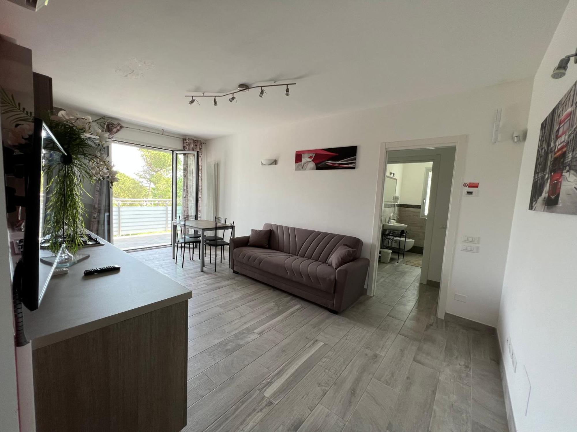 ריצ'יונה Appartamenti Residence Giardini מראה חיצוני תמונה