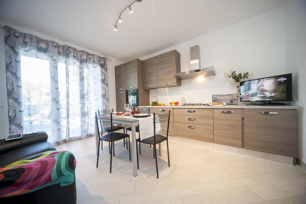 ריצ'יונה Appartamenti Residence Giardini מראה חיצוני תמונה