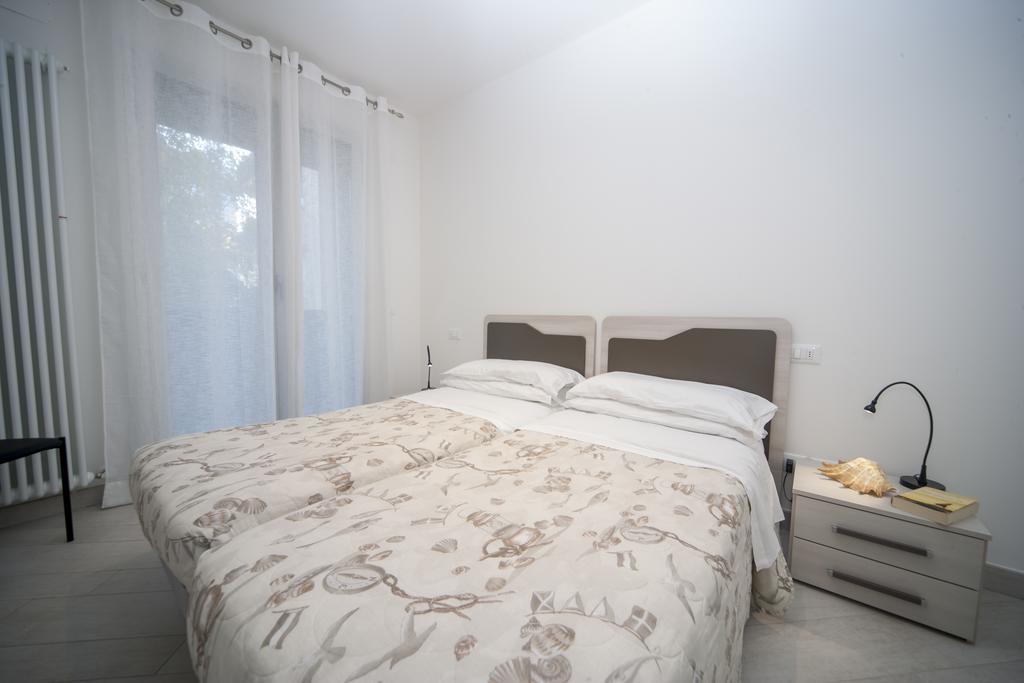ריצ'יונה Appartamenti Residence Giardini מראה חיצוני תמונה